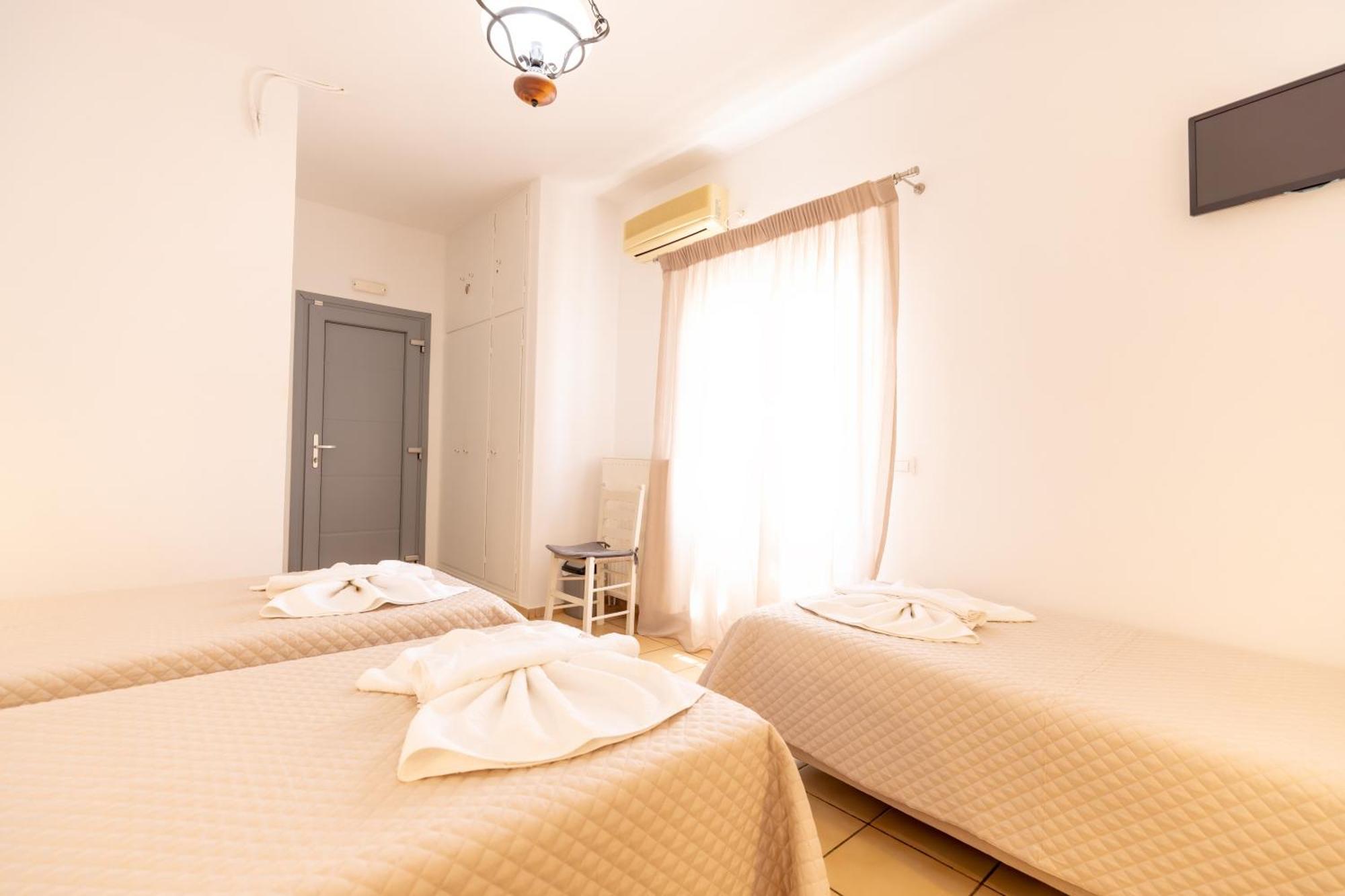 Litsa Rooms Kamares  Exterior photo